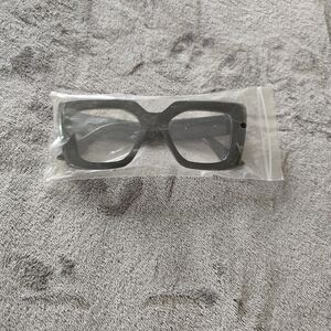 Stylish Black Square Sunglasses